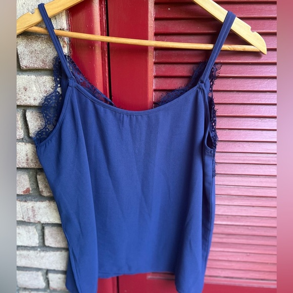 SHEIN large lacy adjustable tank top - Picture 2 of 8